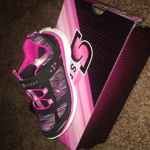 Toddler girls shoes
